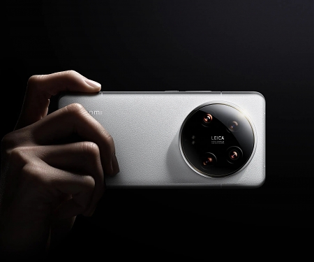 Xiaomi Launches Leica Camera Masquerading as a Smartphone