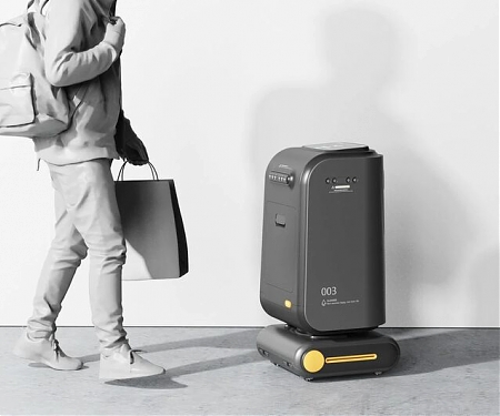 The CLEANSE Robot Guides Passengers on Public Transport Systems