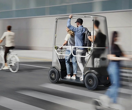 Autonomous Driverless Scooter Offers a Smart Ride Through City Streets
