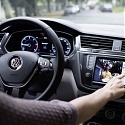 (Video) Volkswagen and DoorBird Let Drivers See Who's at The Door