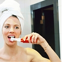 Triple-Brush Toothbrush Speed Cleans Your Teeth in 10 Seconds - Glaresmile