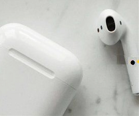 Apple’s Camera-Equipped AirPods Reach Late Testing in AI Device Push