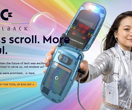 Y2K-Inspired Commodore Callback 8020 Is A Smart Dumbphone To Reclaim Your Life